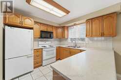 198 WELDRICK ROAD W | Richmond Hill Ontario | Slide Image Fifteen