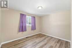 198 WELDRICK ROAD W | Richmond Hill Ontario | Slide Image Sixteen