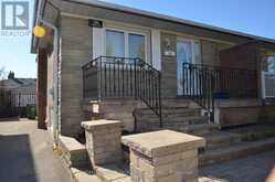 138 LINDYLOU ROAD | Toronto Ontario | Slide Image Two