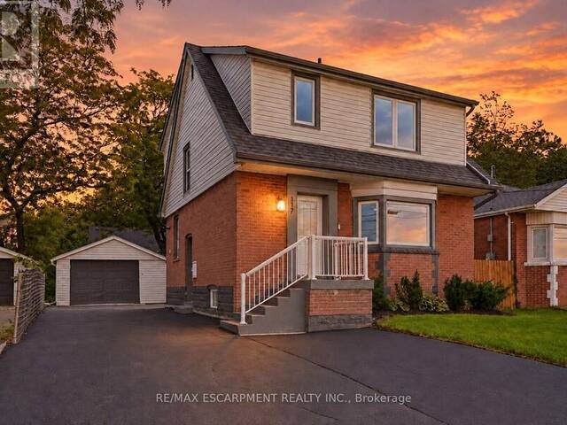 117 WEST 5TH STREET Hamilton Ontario, L9C 3N7 - 4 Bedrooms Home For Sale