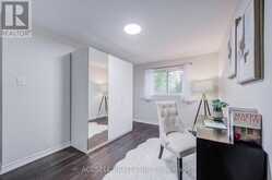 440 SUNSET DRIVE | Oakville Ontario | Slide Image Twenty-eight
