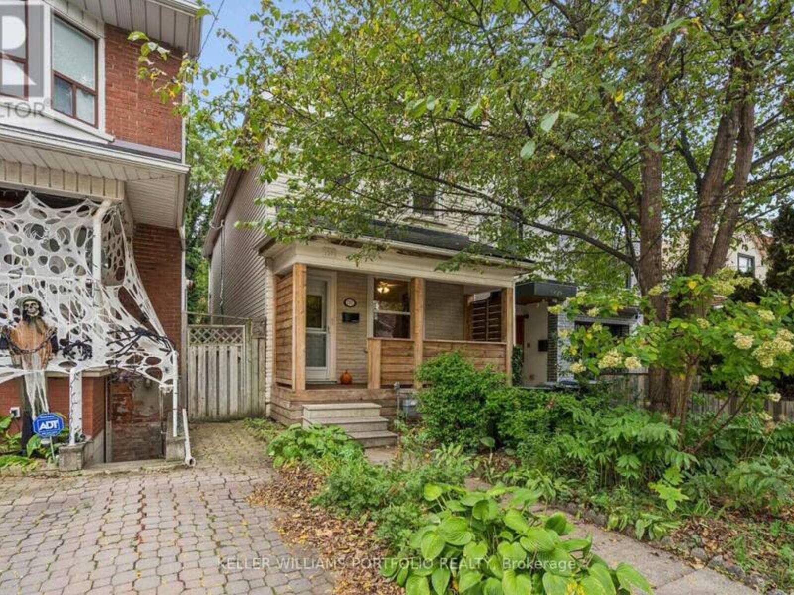 197 YARMOUTH ROAD, Toronto, Ontario M6G 1X5