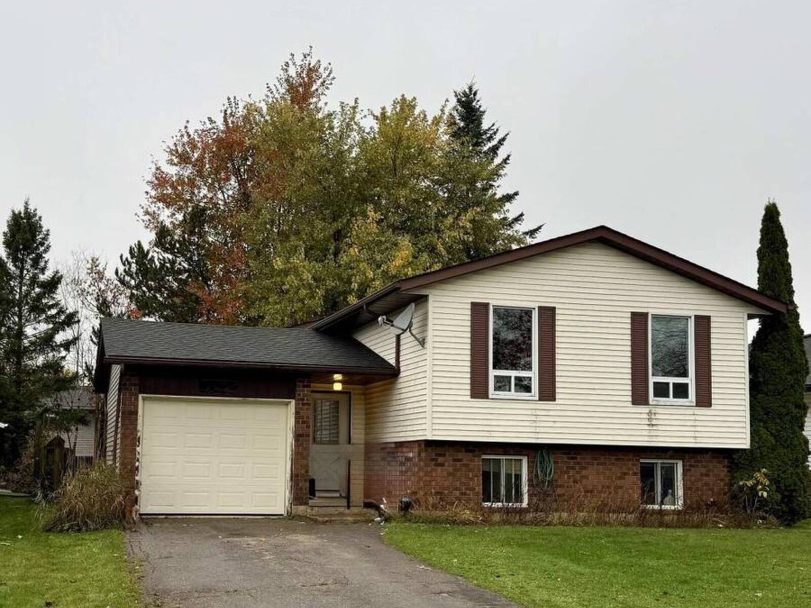 155 GOLD STREET, Dundalk, Ontario N0C 1B0