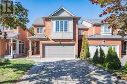 82 BALLYMORE DRIVE | Aurora Ontario | Slide Image One