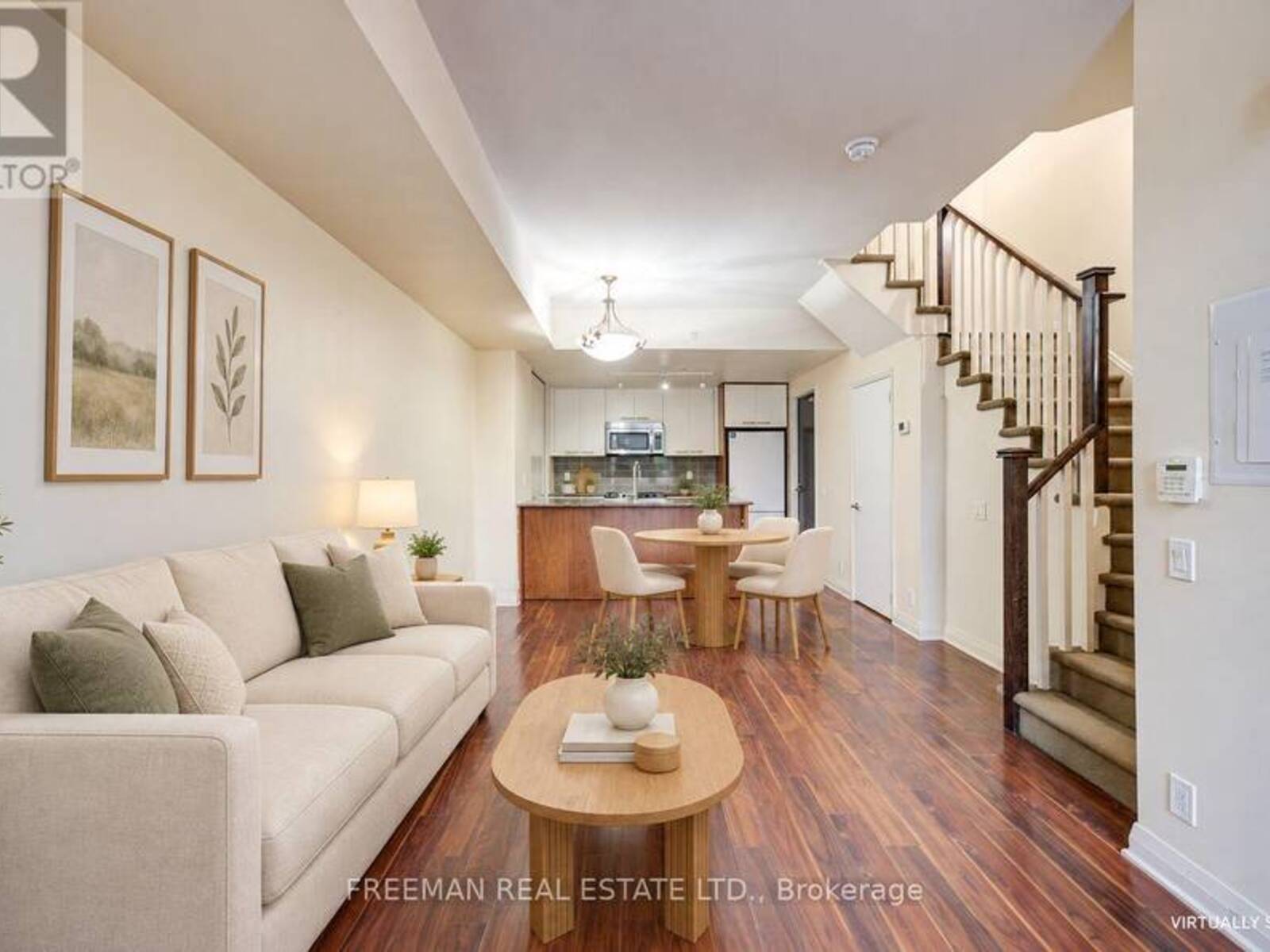 TH108 - 5 VALHALLA INN ROAD, Toronto, Ontario M9B 0B1