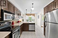 84 CONFEDERATION WAY | Markham Ontario | Slide Image Three