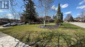 411 LAURIER AVENUE | Milton Ontario | Slide Image Four