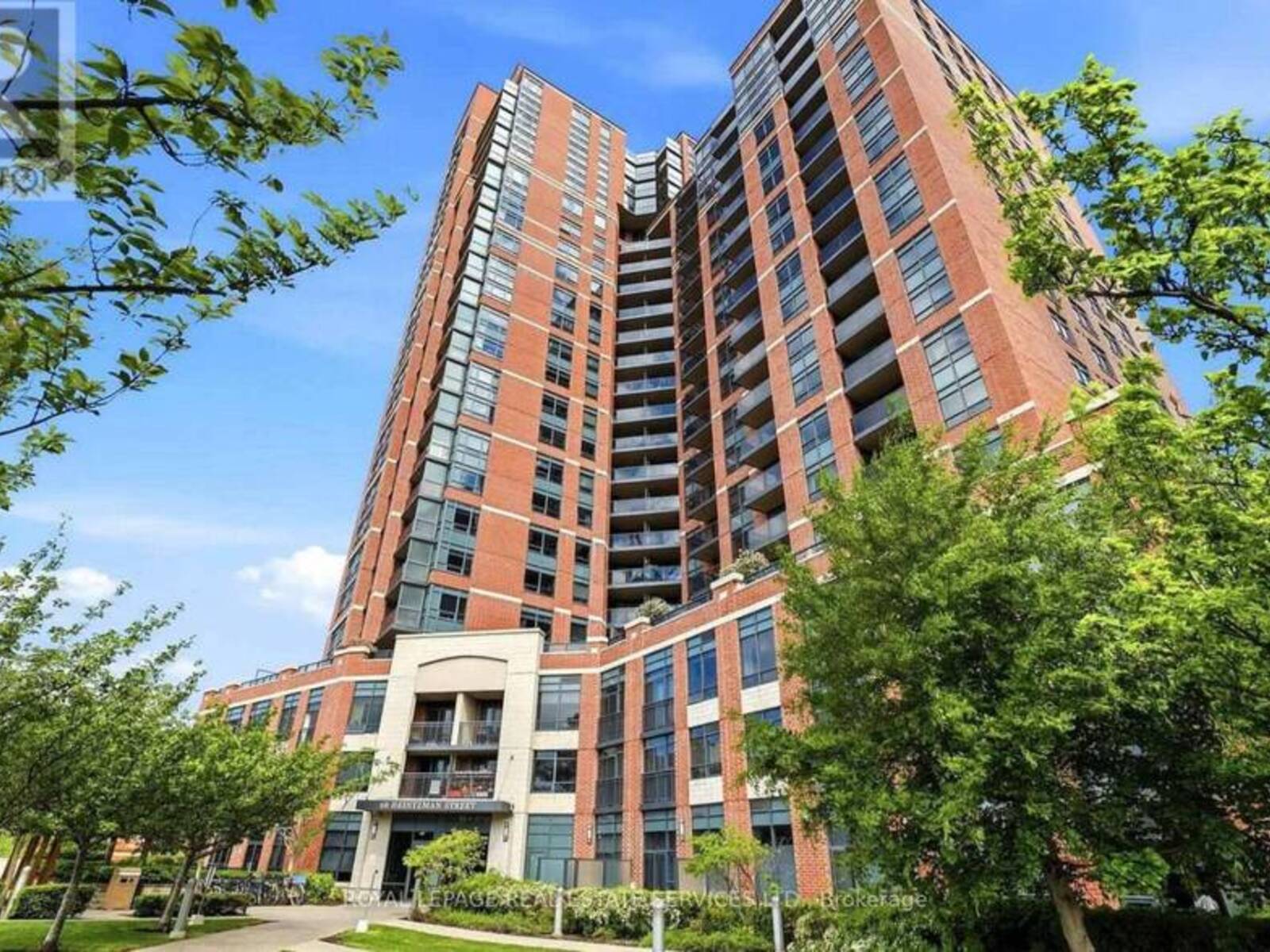 834 - 60 HEINTZMAN STREET, Toronto, Ontario M6P 5A1