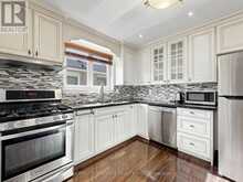 14 CRISPIN CRESCENT | Toronto Ontario | Slide Image Eleven