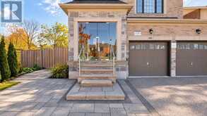 60 SHARONVIEW CRESCENT | East Gwillimbury Ontario | Slide Image Four