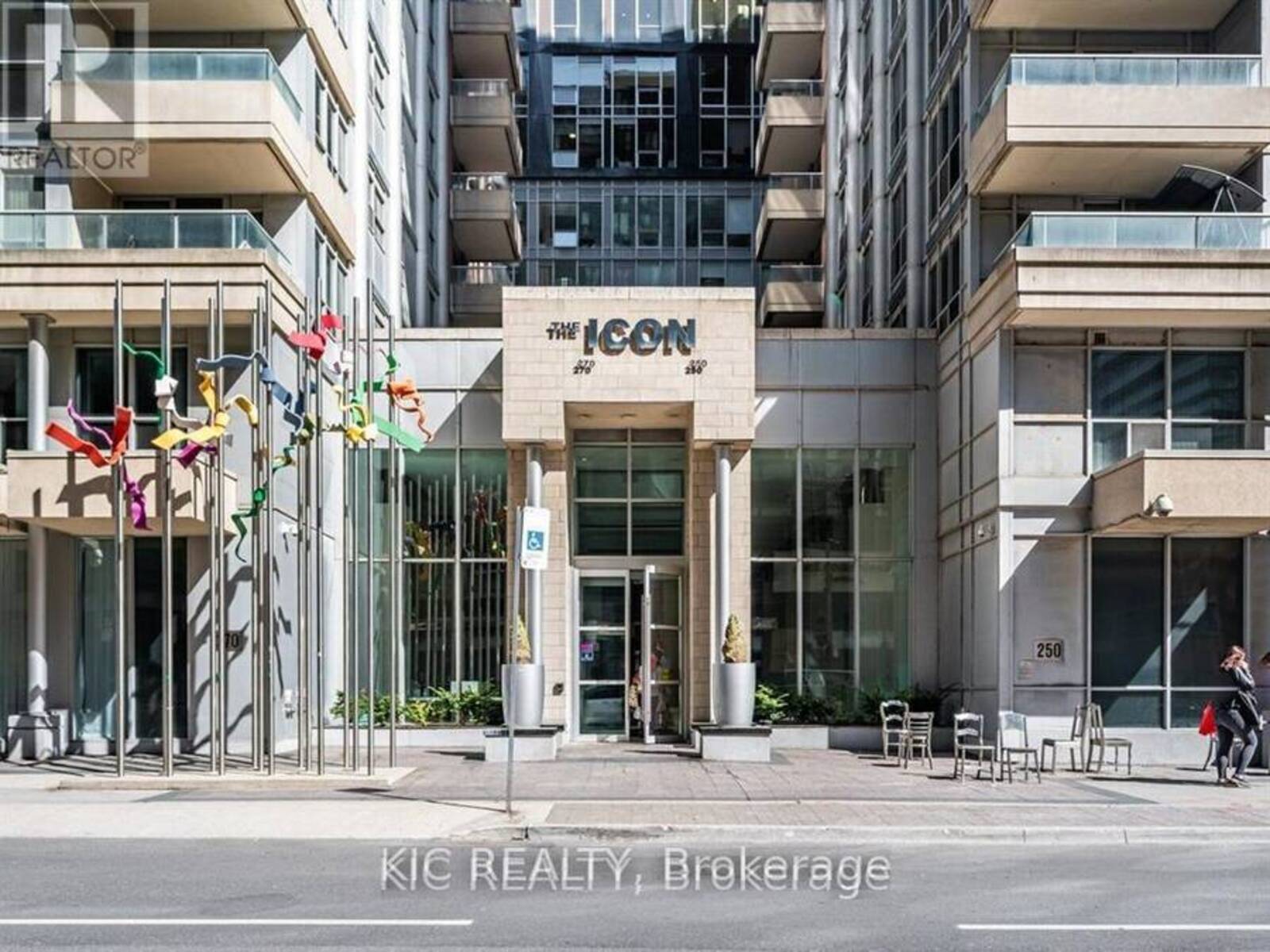 1727 - 250 WELLINGTON STREET W, Toronto, Ontario M5V 3P6
