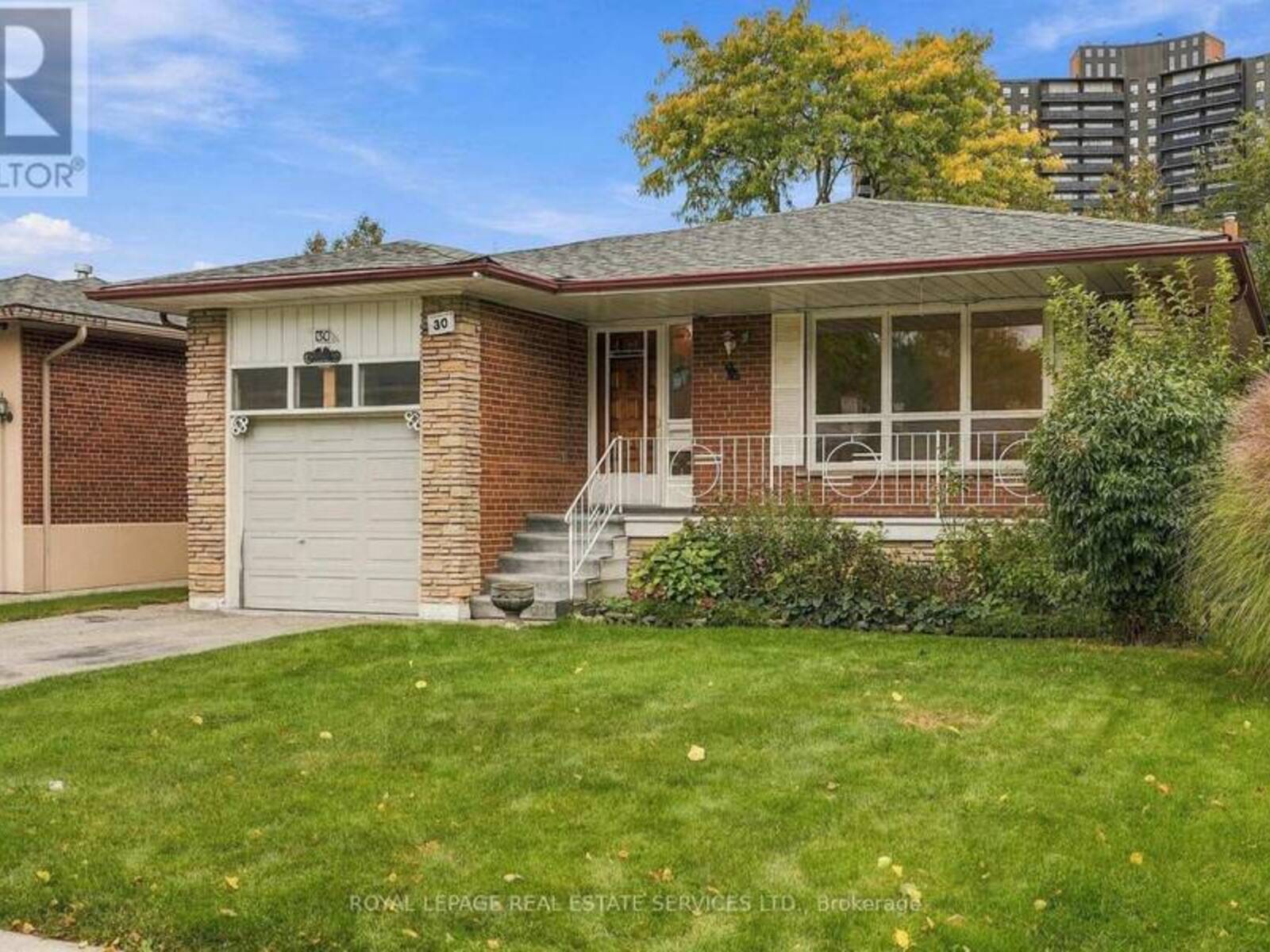 30 VANGUARD DRIVE, Toronto, Ontario M9B 5E6