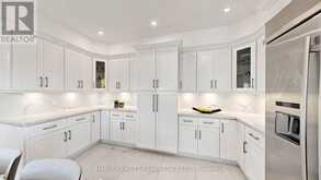 529 PINELAND AVENUE | Oakville Ontario | Slide Image Nineteen