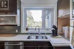 24 CEDARBANK CRESCENT | Toronto Ontario | Slide Image Seventeen