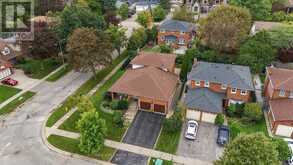 520 MCLEOD CRESCENT | Pickering Ontario | Slide Image One