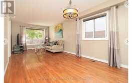 161 BILLINGS CRESCENT | Newmarket Ontario | Slide Image Thirteen