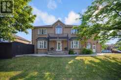 2 CHECKERBERRY CRESCENT | Brampton Ontario | Slide Image Eight