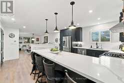915 TANAGER AVENUE | Burlington Ontario | Slide Image Nine