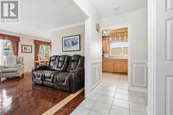 2432 CYPRUS AVENUE | Burlington Ontario | Slide Image Ten