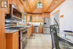 2432 CYPRUS AVENUE | Burlington Ontario | Slide Image Eleven
