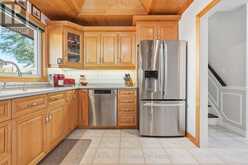 2432 CYPRUS AVENUE | Burlington Ontario | Slide Image Thirteen
