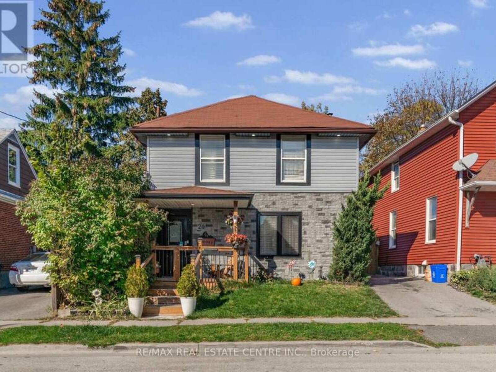 20 BROCK STREET, Oshawa, Ontario L1G 1R9