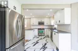 186 FERNDALE DRIVE S | Barrie Ontario | Slide Image Seven
