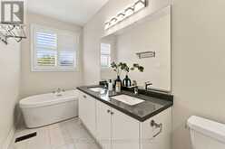 2076 COPPENWOOD COMMON | Burlington Ontario | Slide Image Twenty-five