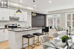 2076 COPPENWOOD COMMON | Burlington Ontario | Slide Image Five