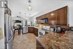 91 CANDLEWOOD DRIVE | Hamilton Ontario | Slide Image Eight