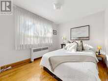14 SHANEEN BOULEVARD | Toronto Ontario | Slide Image Twelve