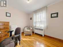14 SHANEEN BOULEVARD | Toronto Ontario | Slide Image Sixteen