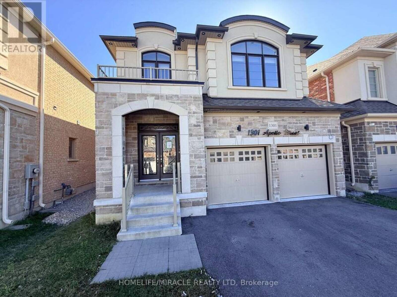 1301 APOLLO STREET, Oshawa, Ontario L1K 3E6