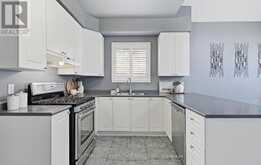 35 KIMBERLY DRIVE | Whitby Ontario | Slide Image Nine