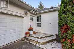 17 MILL STREET | East Gwillimbury Ontario | Slide Image Three