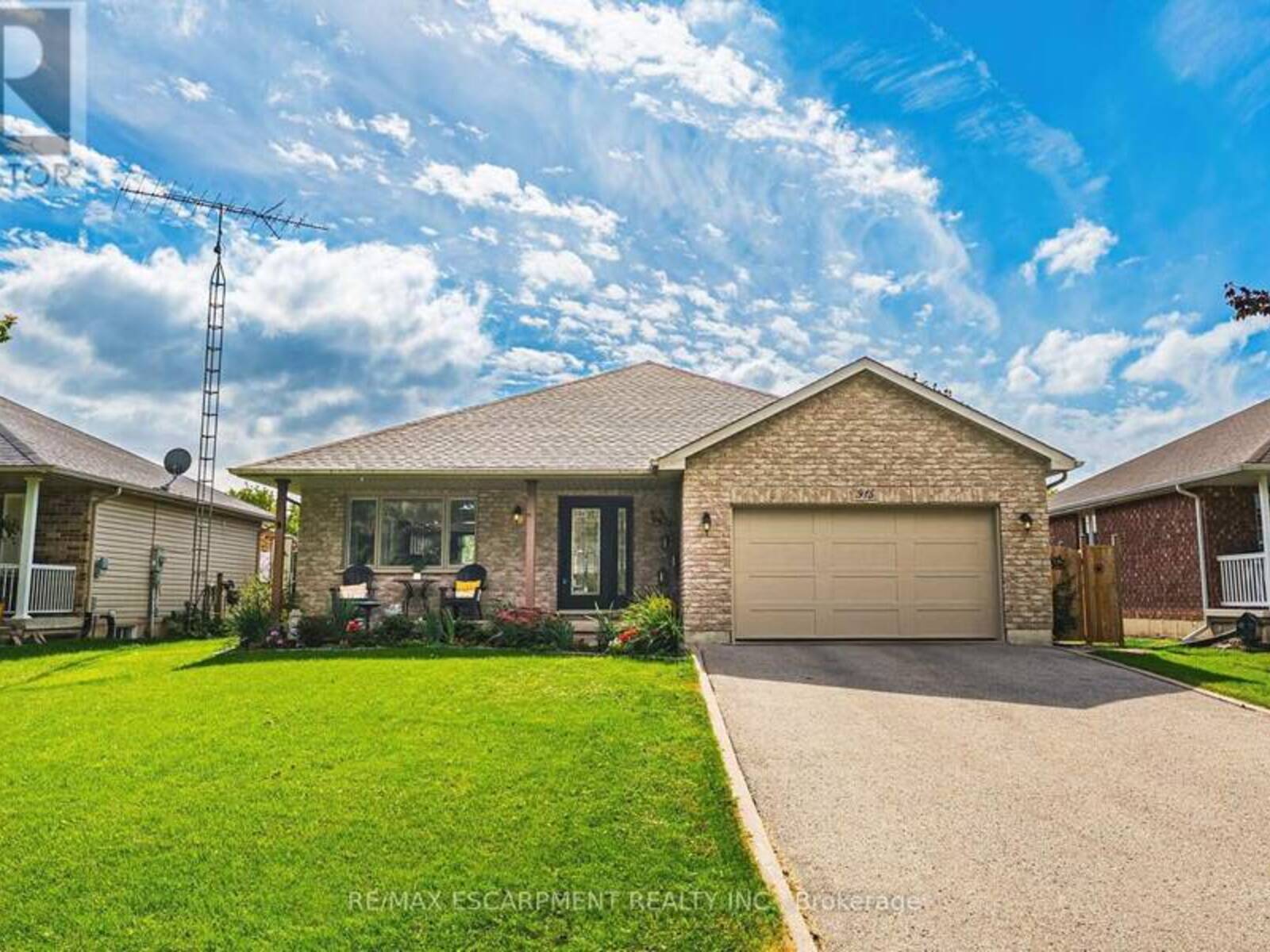 915 ST GEORGE STREET, Port Dover, Ontario N0A 1N0