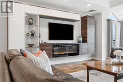1105 - 211 QUEENS QUAY W | Toronto Ontario | Slide Image Thirteen