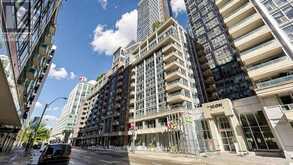 313 - 270 WELLINGTON STREET W | Toronto Ontario | Slide Image One