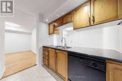 313 - 270 WELLINGTON STREET W | Toronto Ontario | Slide Image Eight