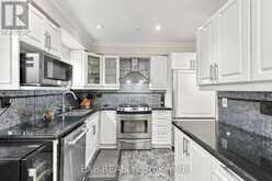 88 VALDOR DRIVE | Toronto Ontario | Slide Image Three