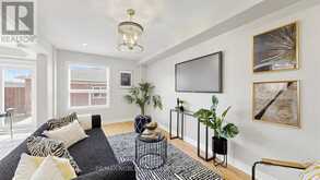 48 ED QUIGG WAY | Vaughan Ontario | Slide Image Twelve