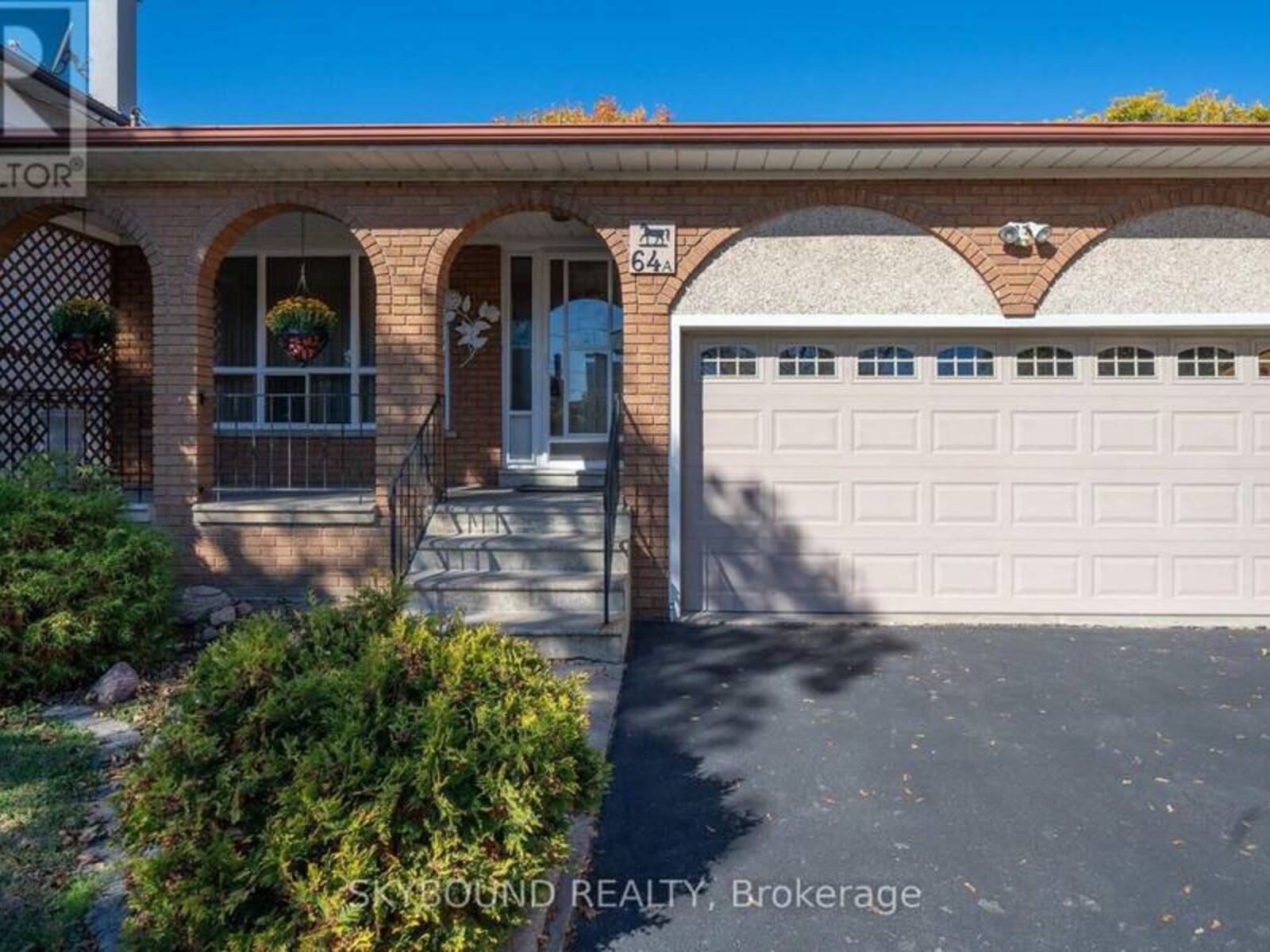 64A SAINT GEORGES BOULEVARD, Toronto, Ontario M9R 1X4