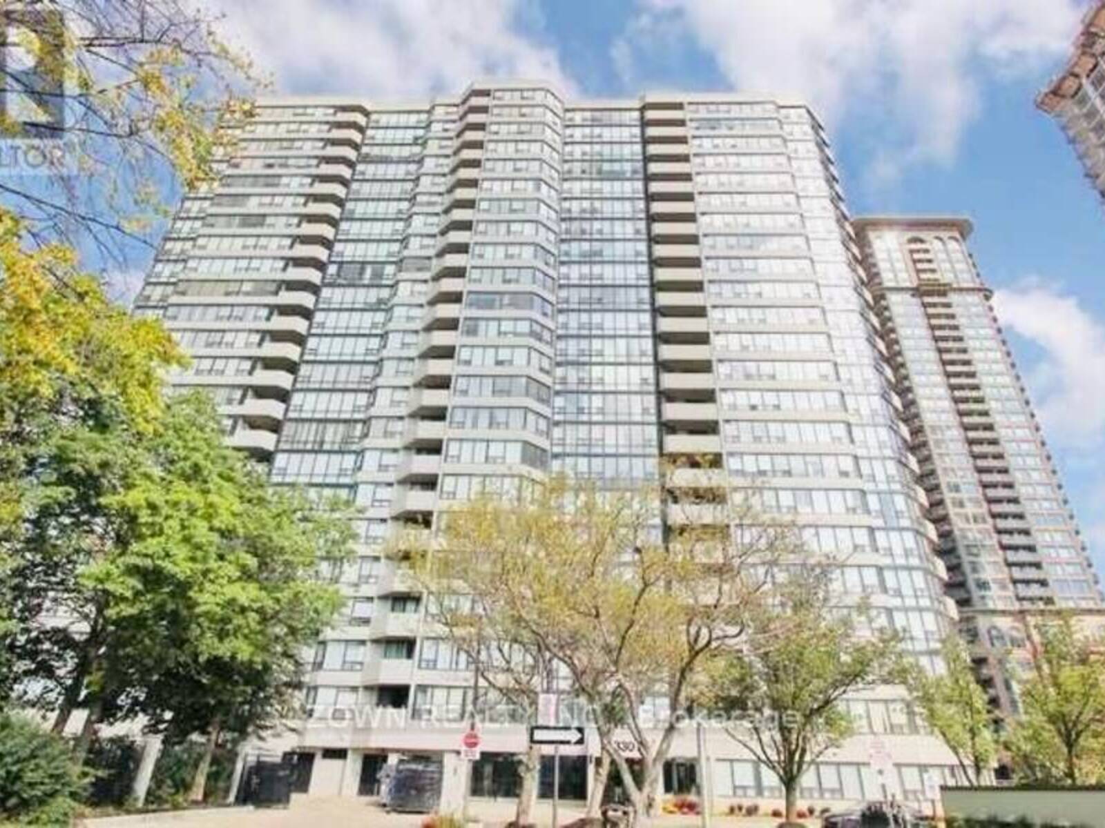 1706 - 330 RATHBURN ROAD W, Mississauga, Ontario L5B 3Y2