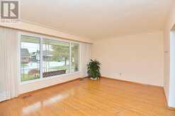 176 KIMBERLY DRIVE | Hamilton Ontario | Slide Image Eight