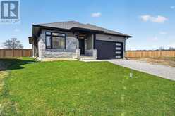 6192 CURLIN CRESCENT | Niagara Falls Ontario | Slide Image Three
