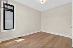 6192 CURLIN CRESCENT | Niagara Falls Ontario | Slide Image Eight