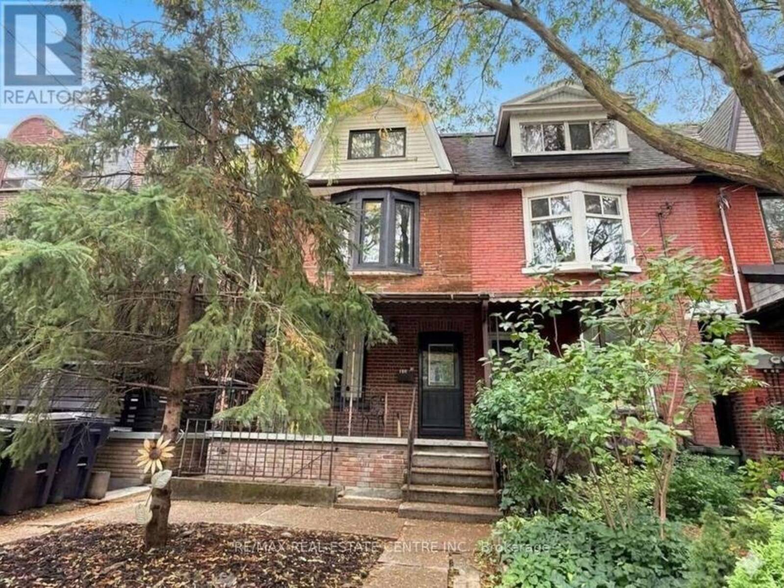 200 ROXTON ROAD, Toronto, Ontario M6J 2Y5