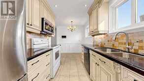 59 ROBERT HICKS DRIVE | Toronto Ontario | Slide Image Twelve