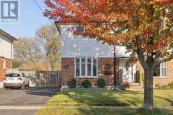 297 DURHAM COURT | Oshawa Ontario | Slide Image Three