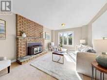 37 DOWLING CIRCLE | Markham Ontario | Slide Image Eight